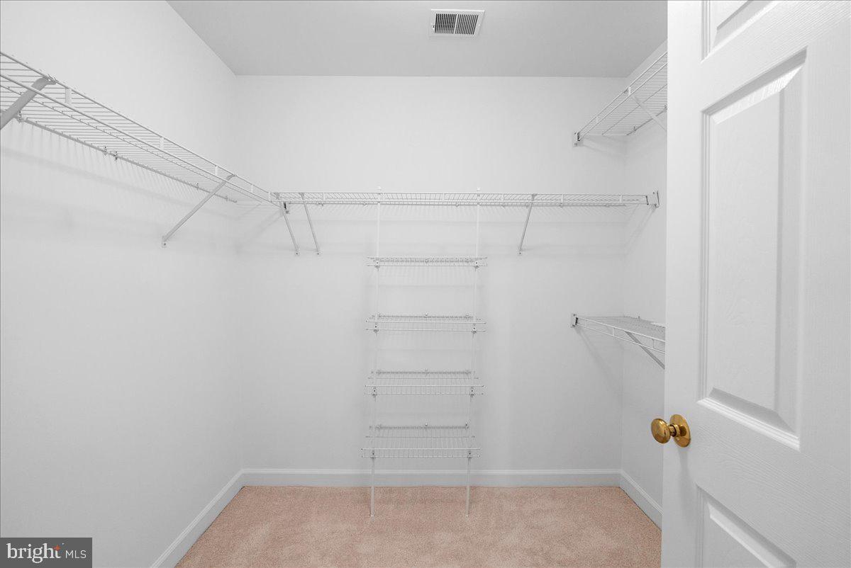 13475 CONEFLOWER CT, CENTREVILLE, Virginia 20120, 5 Bedrooms Bedrooms, ,3 BathroomsBathrooms,Residential,For sale,13475 CONEFLOWER CT,VAFX2294478 MLS # VAFX2294478