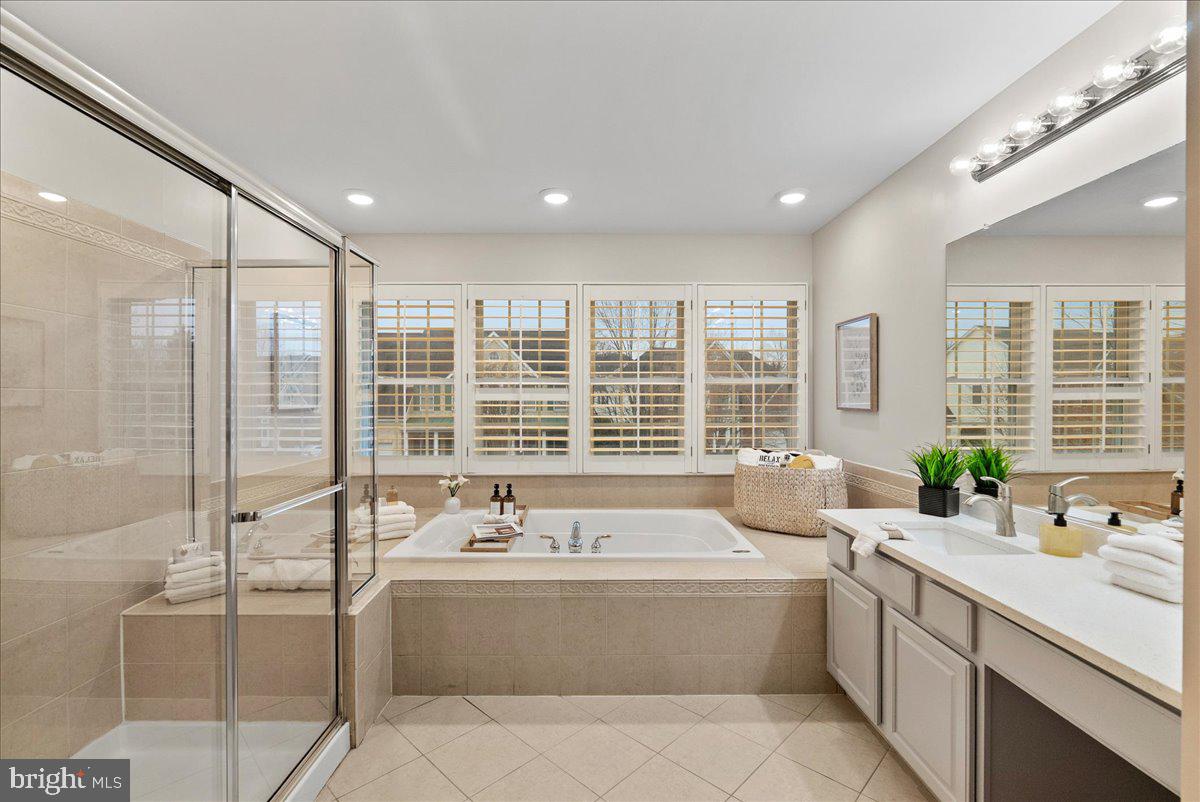 13475 CONEFLOWER CT, CENTREVILLE, Virginia 20120, 5 Bedrooms Bedrooms, ,3 BathroomsBathrooms,Residential,For sale,13475 CONEFLOWER CT,VAFX2294478 MLS # VAFX2294478