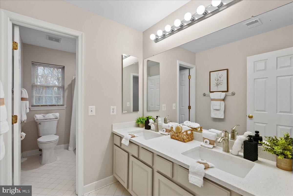 13475 CONEFLOWER CT, CENTREVILLE, Virginia 20120, 5 Bedrooms Bedrooms, ,3 BathroomsBathrooms,Residential,For sale,13475 CONEFLOWER CT,VAFX2294478 MLS # VAFX2294478