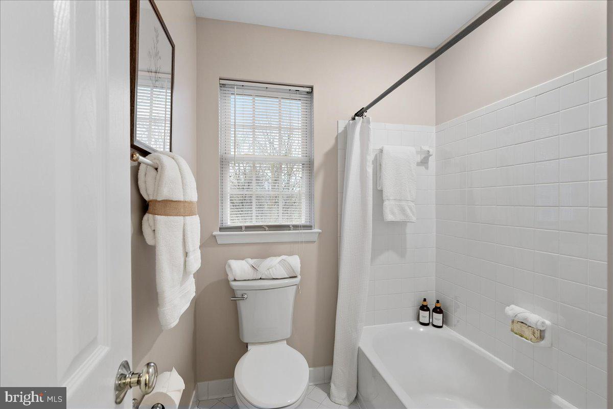 13475 CONEFLOWER CT, CENTREVILLE, Virginia 20120, 5 Bedrooms Bedrooms, ,3 BathroomsBathrooms,Residential,For sale,13475 CONEFLOWER CT,VAFX2294478 MLS # VAFX2294478