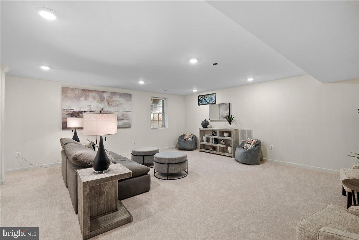 13475 CONEFLOWER CT, CENTREVILLE, Virginia 20120, 5 Bedrooms Bedrooms, ,3 BathroomsBathrooms,Residential,For sale,13475 CONEFLOWER CT,VAFX2294478 MLS # VAFX2294478