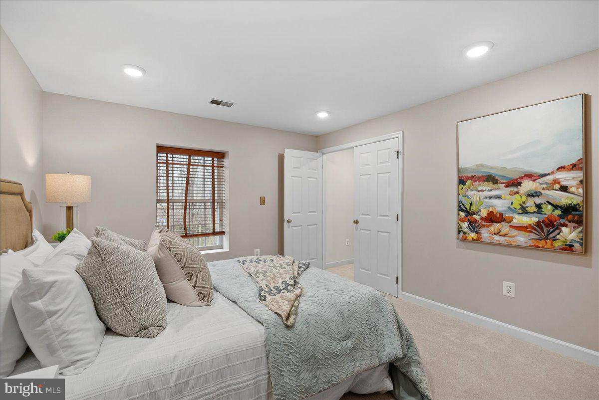 13475 CONEFLOWER CT, CENTREVILLE, Virginia 20120, 5 Bedrooms Bedrooms, ,3 BathroomsBathrooms,Residential,For sale,13475 CONEFLOWER CT,VAFX2294478 MLS # VAFX2294478