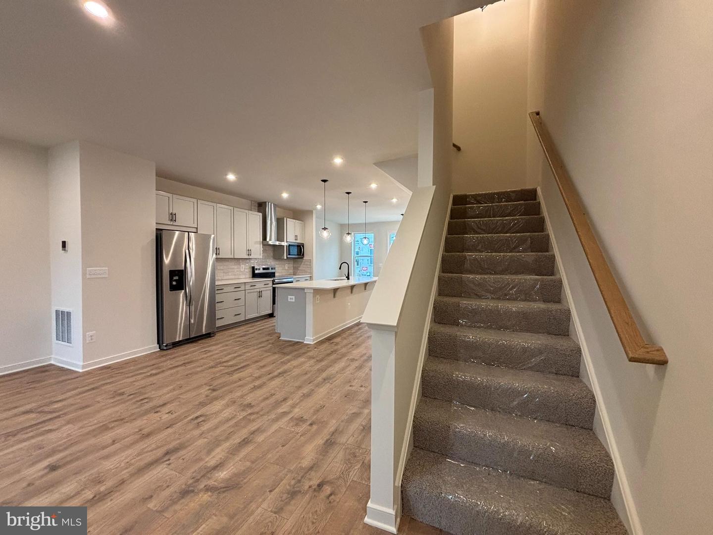 17966 ALICIA AVE, DUMFRIES, Virginia 22026, 3 Bedrooms Bedrooms, ,3 BathroomsBathrooms,Residential,For sale,17966 ALICIA AVE,VAPW2113924 MLS # VAPW2113924