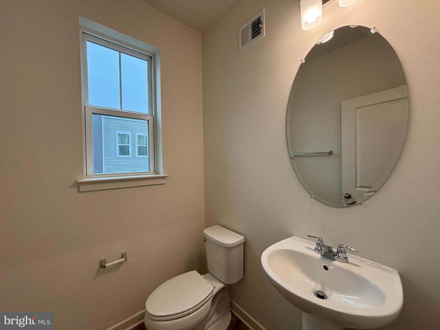 17966 ALICIA AVE, DUMFRIES, Virginia 22026, 3 Bedrooms Bedrooms, ,3 BathroomsBathrooms,Residential,For sale,17966 ALICIA AVE,VAPW2113924 MLS # VAPW2113924