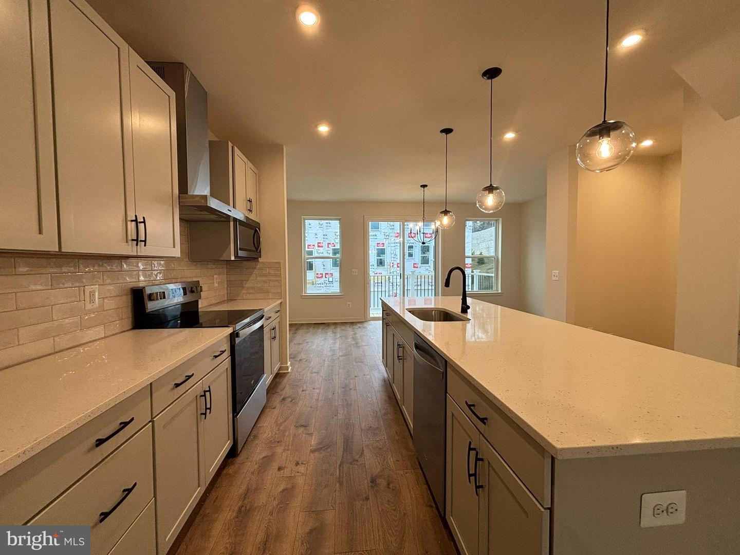 17966 ALICIA AVE, DUMFRIES, Virginia 22026, 3 Bedrooms Bedrooms, ,3 BathroomsBathrooms,Residential,For sale,17966 ALICIA AVE,VAPW2113924 MLS # VAPW2113924