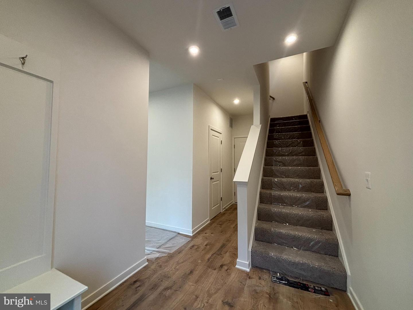 17966 ALICIA AVE, DUMFRIES, Virginia 22026, 3 Bedrooms Bedrooms, ,3 BathroomsBathrooms,Residential,For sale,17966 ALICIA AVE,VAPW2113924 MLS # VAPW2113924