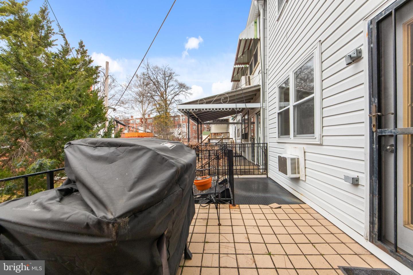 2446 TUNLAW RD NW, WASHINGTON, District Of Columbia 20007, ,Residential,For sale,2446 TUNLAW RD NW,DCDC2249306 MLS # DCDC2249306