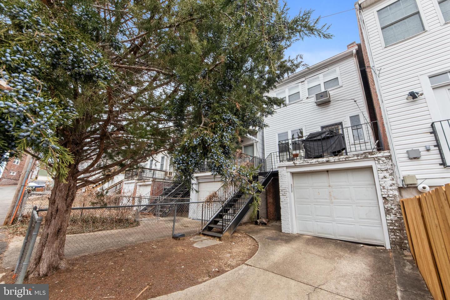 2446 TUNLAW RD NW, WASHINGTON, District Of Columbia 20007, ,Residential,For sale,2446 TUNLAW RD NW,DCDC2249306 MLS # DCDC2249306