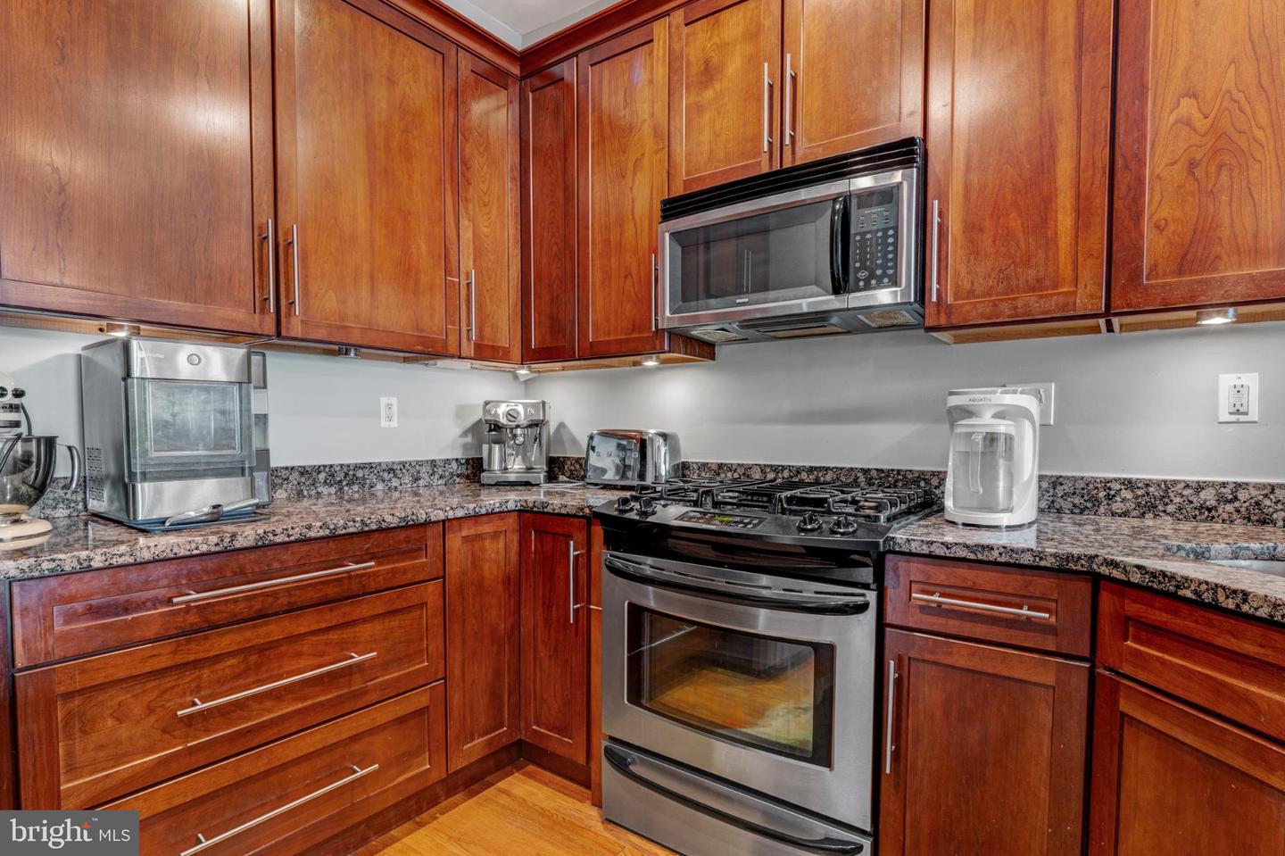 1531 PARK RD NW #6, WASHINGTON, District Of Columbia 20010, 1 Bedroom Bedrooms, 2 Rooms Rooms,1 BathroomBathrooms,Residential,For sale,1531 PARK RD NW #6,DCDC2249308 MLS # DCDC2249308