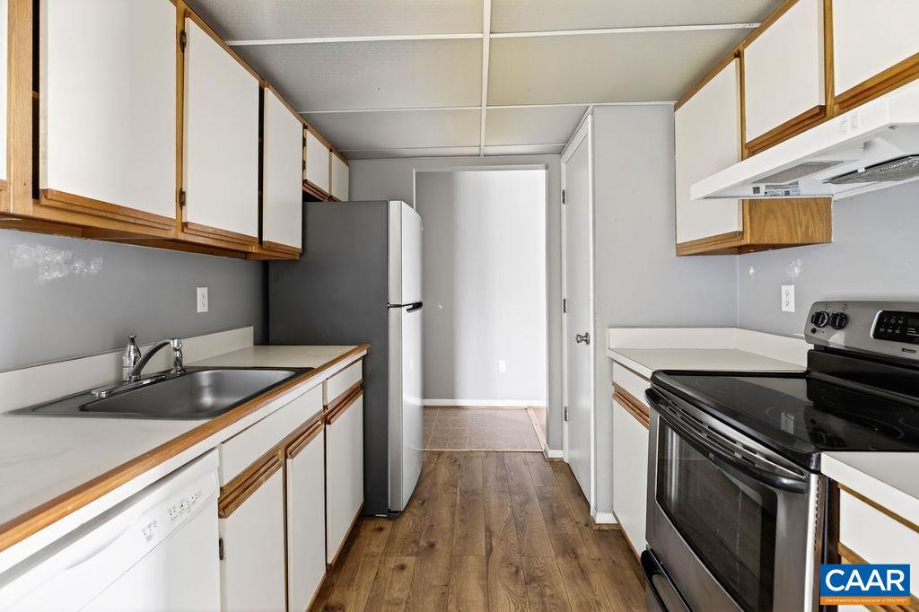 143 GREEN TURTLE LN #3, CHARLOTTESVILLE, Virginia 22901, 1 Bedroom Bedrooms, ,1 BathroomBathrooms,Residential,For sale,143 GREEN TURTLE LN #3,674047 MLS # 674047