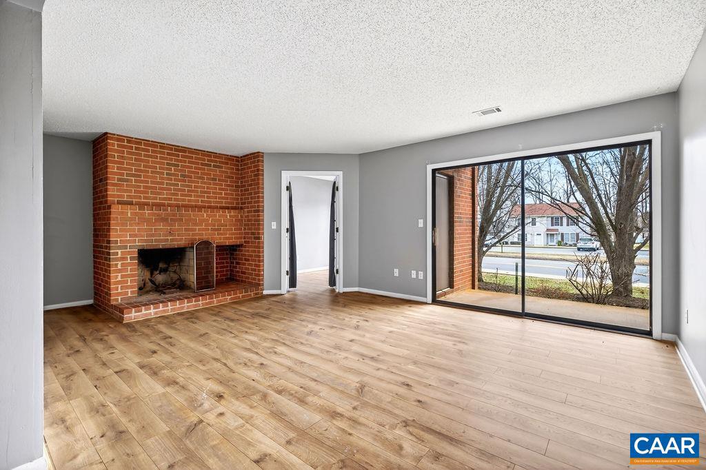 143 GREEN TURTLE LN #3, CHARLOTTESVILLE, Virginia 22901, 1 Bedroom Bedrooms, ,1 BathroomBathrooms,Residential,For sale,143 GREEN TURTLE LN #3,674047 MLS # 674047