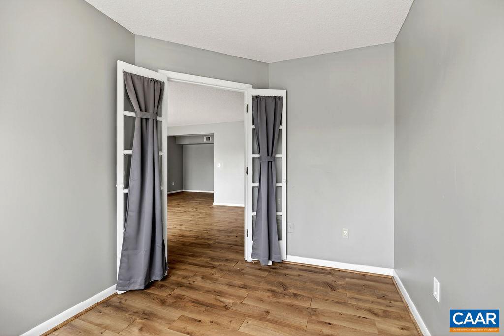 143 GREEN TURTLE LN #3, CHARLOTTESVILLE, Virginia 22901, 1 Bedroom Bedrooms, ,1 BathroomBathrooms,Residential,For sale,143 GREEN TURTLE LN #3,674047 MLS # 674047