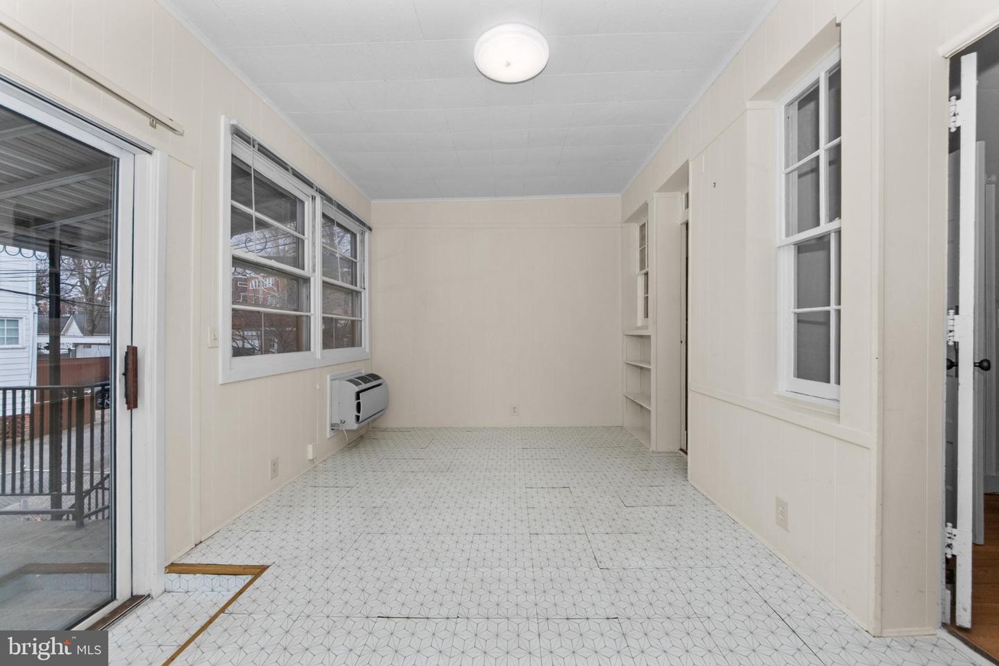 2448 TUNLAW RD NW, WASHINGTON, District Of Columbia 20007, ,Residential,For sale,2448 TUNLAW RD NW,DCDC2249324 MLS # DCDC2249324