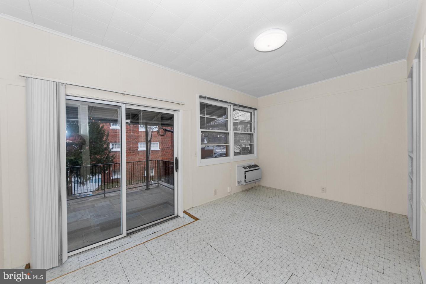 2448 TUNLAW RD NW, WASHINGTON, District Of Columbia 20007, ,Residential,For sale,2448 TUNLAW RD NW,DCDC2249324 MLS # DCDC2249324