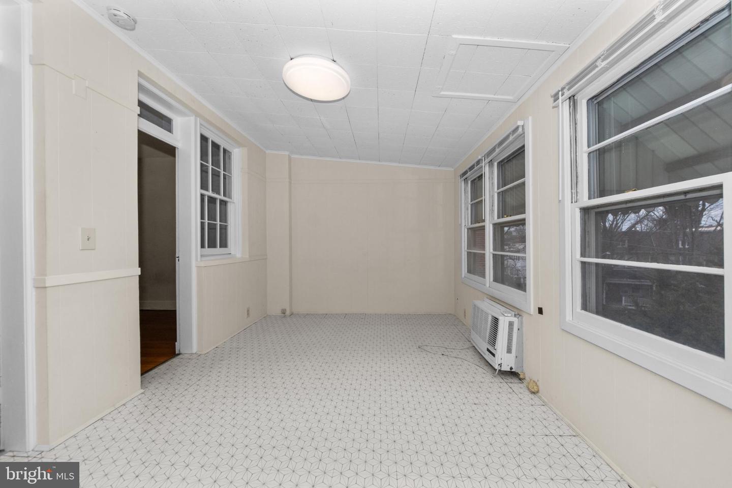 2448 TUNLAW RD NW, WASHINGTON, District Of Columbia 20007, ,Residential,For sale,2448 TUNLAW RD NW,DCDC2249324 MLS # DCDC2249324