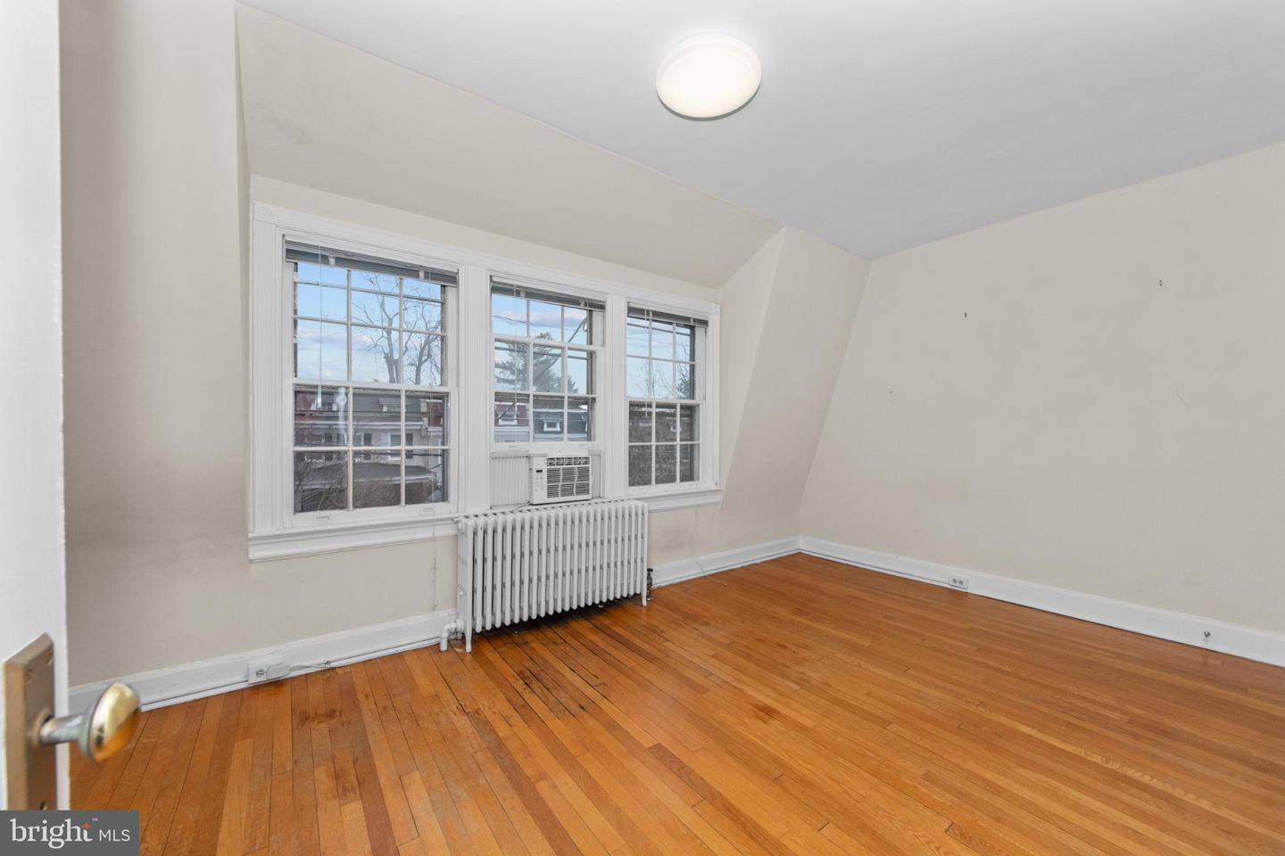 2448 TUNLAW RD NW, WASHINGTON, District Of Columbia 20007, ,Residential,For sale,2448 TUNLAW RD NW,DCDC2249324 MLS # DCDC2249324