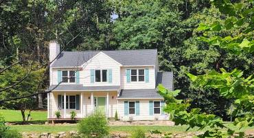 22247 WATSON RD, LEESBURG, Virginia 20175, 4 Bedrooms Bedrooms, 11 Rooms Rooms,2 BathroomsBathrooms,Residential,For sale,22247 WATSON RD,VALO2117532 MLS # VALO2117532