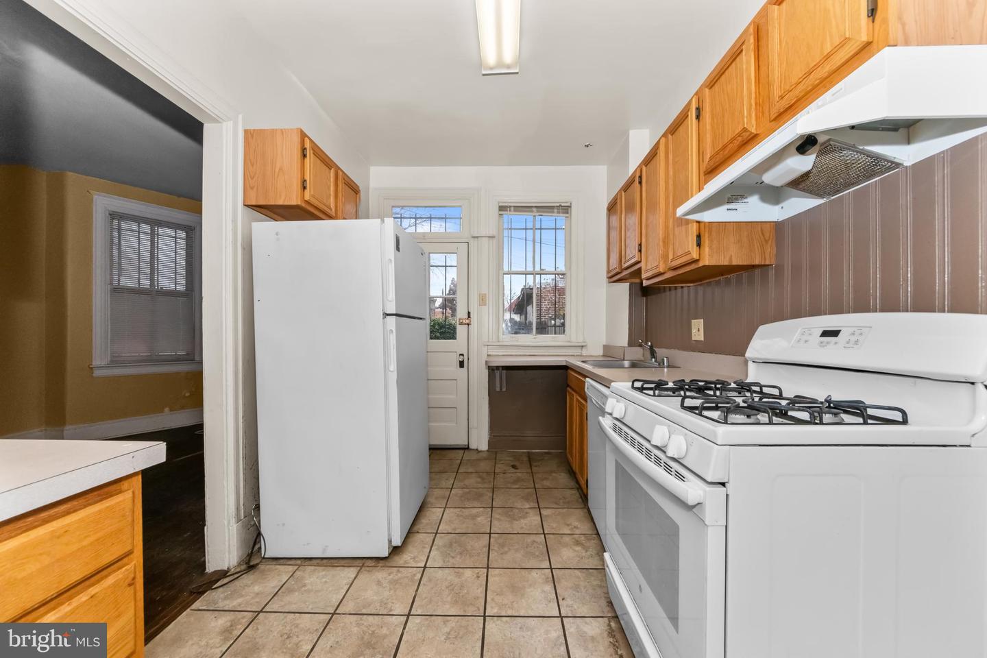 1014 INDEPENDENCE AVE SE, WASHINGTON, District Of Columbia 20003, 3 Bedrooms Bedrooms, ,2 BathroomsBathrooms,Residential,For sale,1014 INDEPENDENCE AVE SE,DCDC2249334 MLS # DCDC2249334