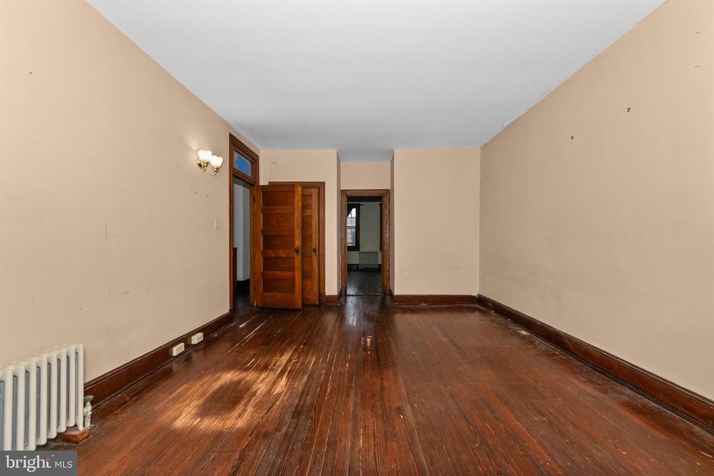 1014 INDEPENDENCE AVE SE, WASHINGTON, District Of Columbia 20003, 3 Bedrooms Bedrooms, ,2 BathroomsBathrooms,Residential,For sale,1014 INDEPENDENCE AVE SE,DCDC2249334 MLS # DCDC2249334