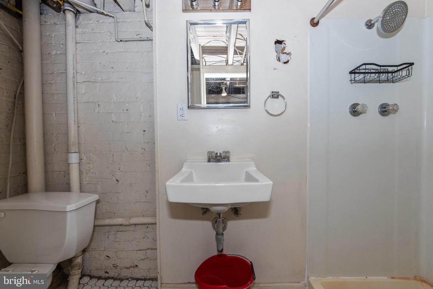 1014 INDEPENDENCE AVE SE, WASHINGTON, District Of Columbia 20003, 3 Bedrooms Bedrooms, ,2 BathroomsBathrooms,Residential,For sale,1014 INDEPENDENCE AVE SE,DCDC2249334 MLS # DCDC2249334