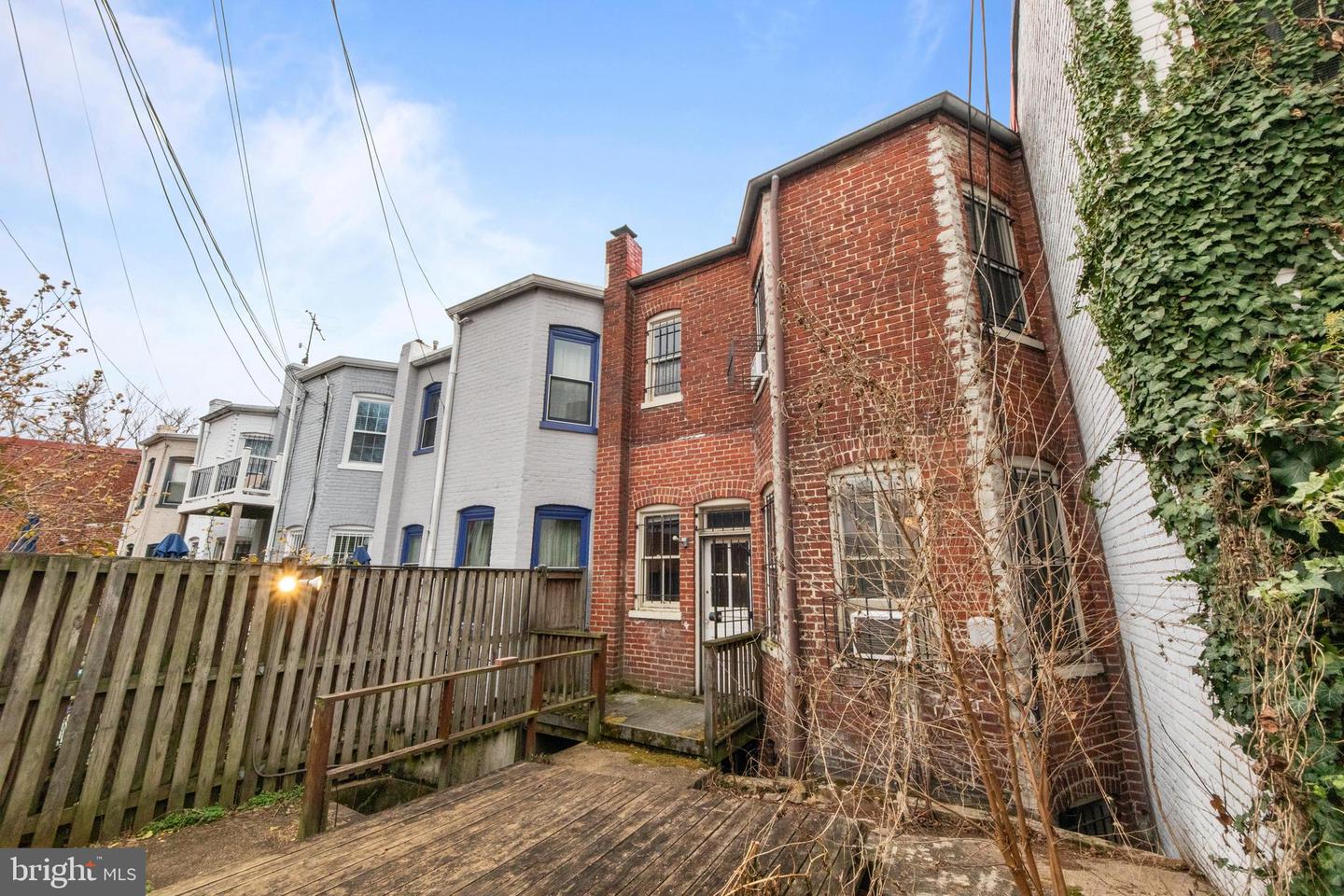 1014 INDEPENDENCE AVE SE, WASHINGTON, District Of Columbia 20003, 3 Bedrooms Bedrooms, ,2 BathroomsBathrooms,Residential,For sale,1014 INDEPENDENCE AVE SE,DCDC2249334 MLS # DCDC2249334