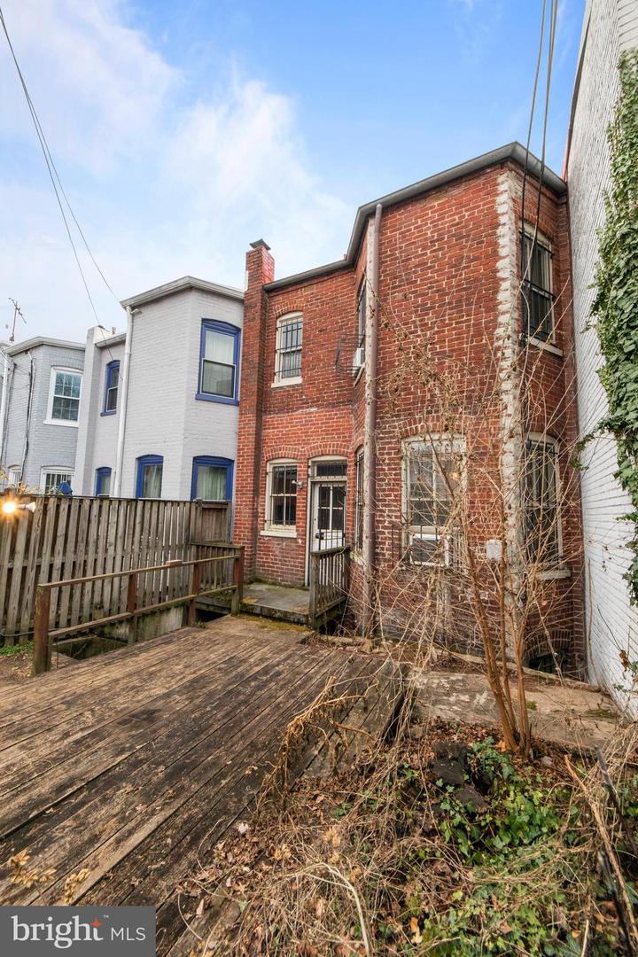 1014 INDEPENDENCE AVE SE, WASHINGTON, District Of Columbia 20003, 3 Bedrooms Bedrooms, ,2 BathroomsBathrooms,Residential,For sale,1014 INDEPENDENCE AVE SE,DCDC2249334 MLS # DCDC2249334