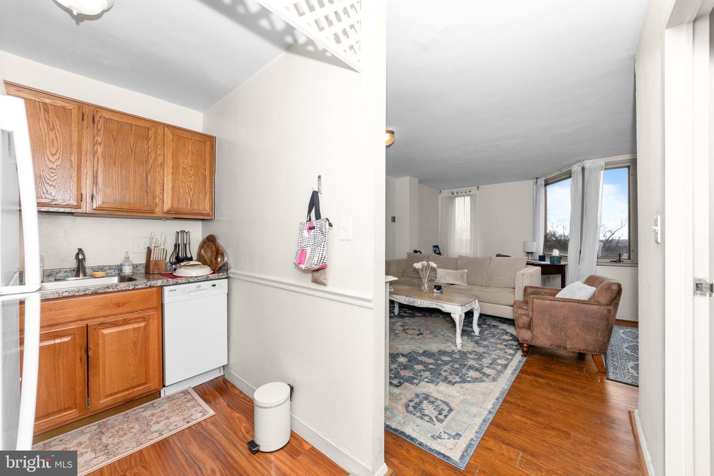 2800 WISCONSIN AVE NW #709, WASHINGTON, District Of Columbia 20007, ,1 BathroomBathrooms,Residential,For sale,2800 WISCONSIN AVE NW #709,DCDC2249342 MLS # DCDC2249342