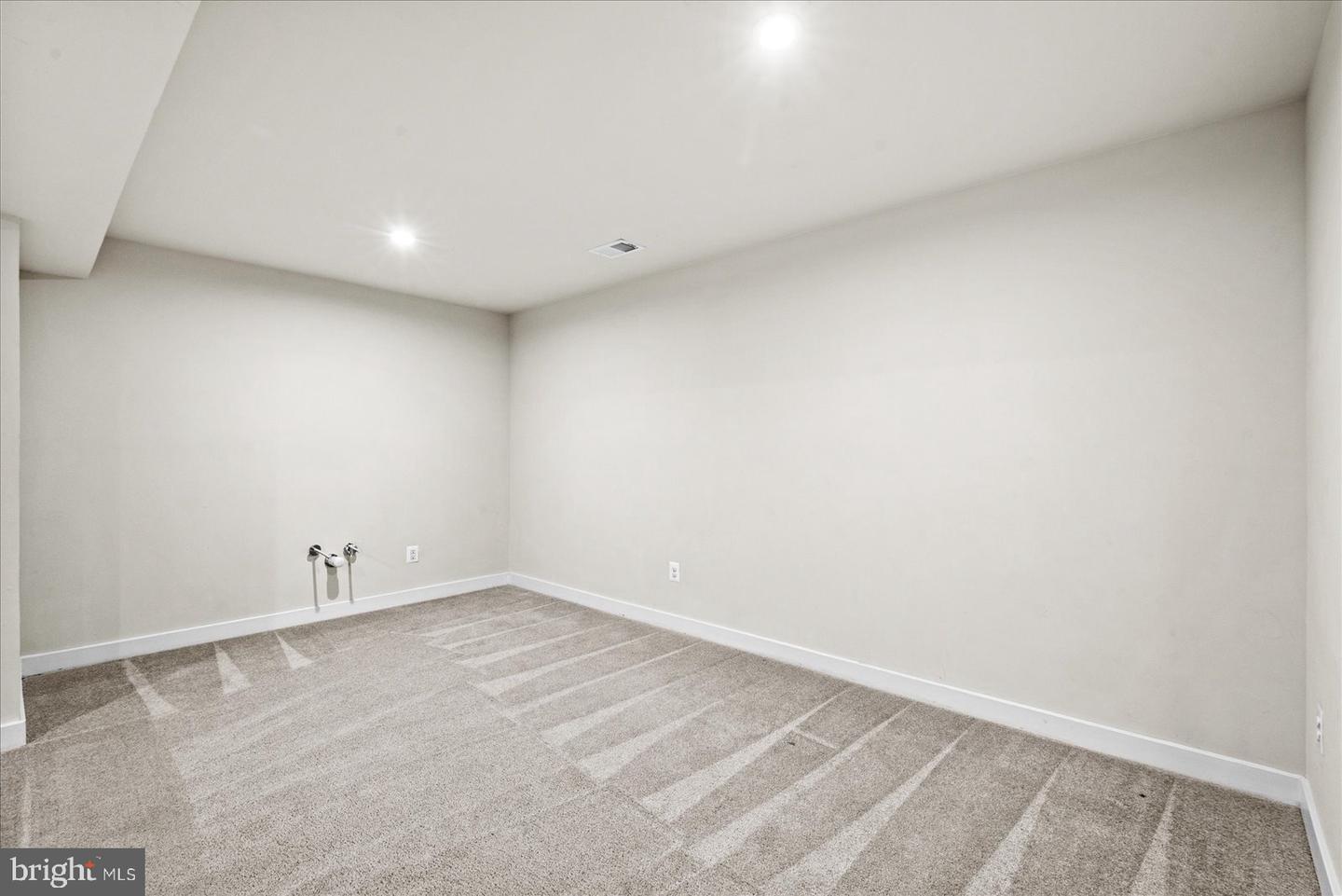 105 OAK RD, STAFFORD, Virginia 22556, 5 Bedrooms Bedrooms, ,5 BathroomsBathrooms,Residential,For sale,105 OAK RD,VAST2046670 MLS # VAST2046670