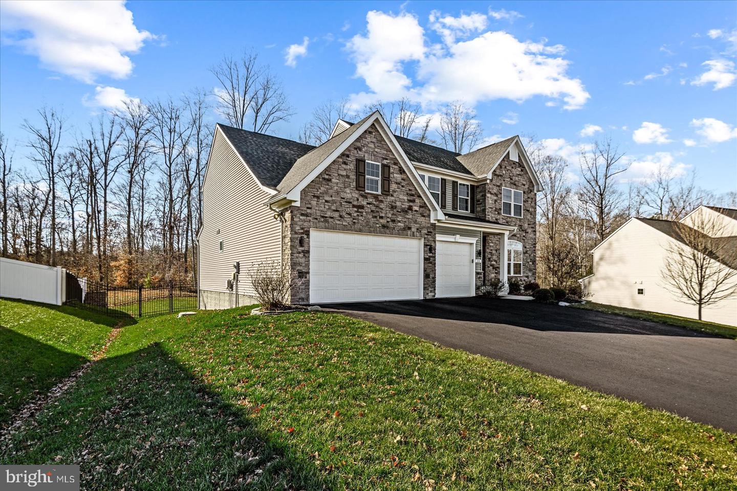 105 OAK RD, STAFFORD, Virginia 22556, 5 Bedrooms Bedrooms, ,5 BathroomsBathrooms,Residential,For sale,105 OAK RD,VAST2046670 MLS # VAST2046670