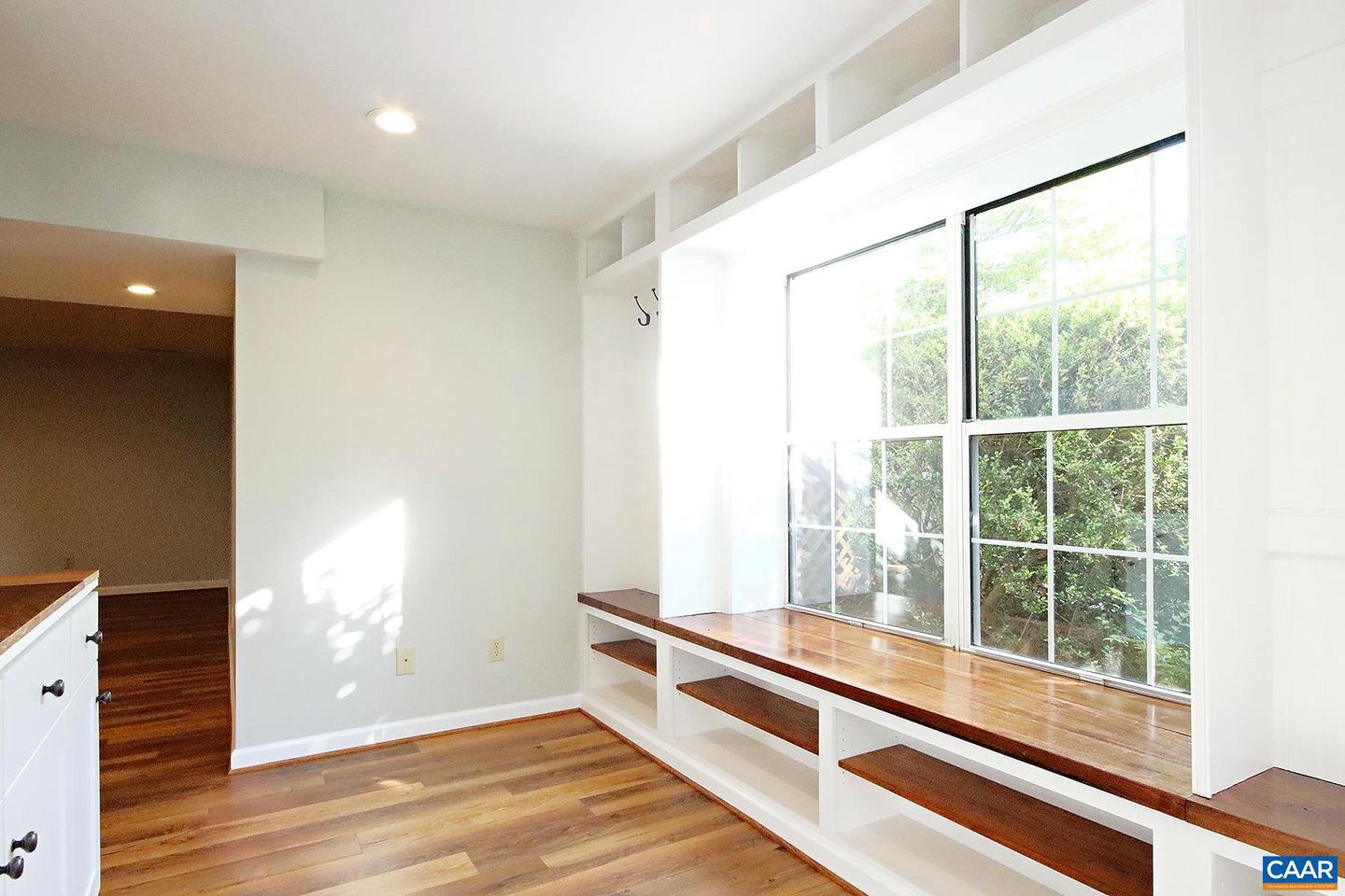 972 GRAYSON LN, CHARLOTTESVILLE, Virginia 22903, 3 Bedrooms Bedrooms, ,3 BathroomsBathrooms,Residential,For sale,972 GRAYSON LN,674027 MLS # 674027