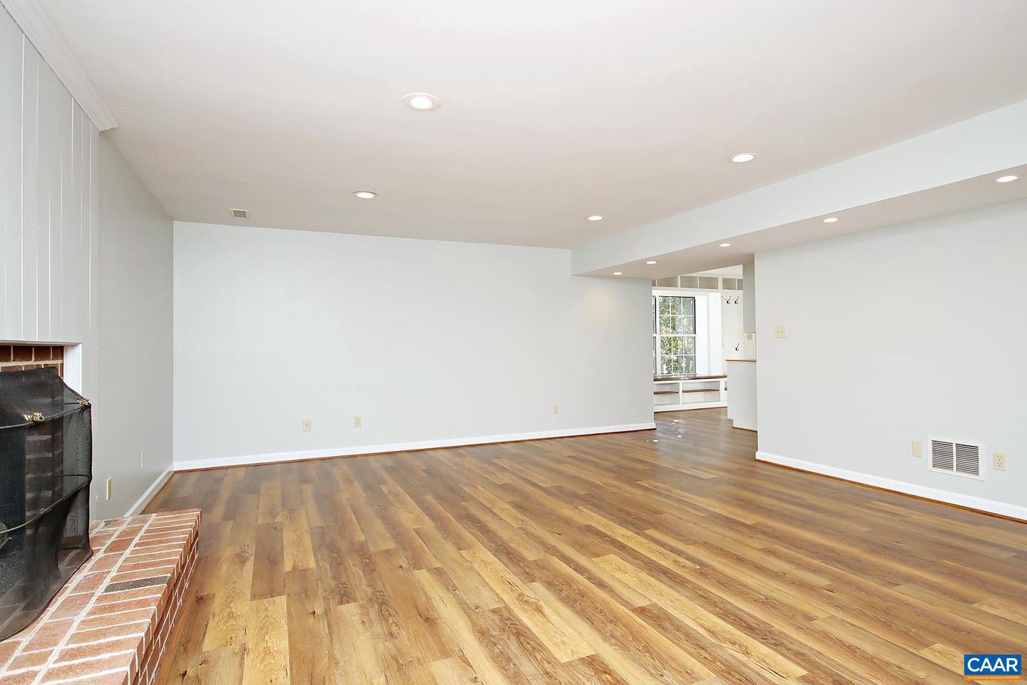 972 GRAYSON LN, CHARLOTTESVILLE, Virginia 22903, 3 Bedrooms Bedrooms, ,3 BathroomsBathrooms,Residential,For sale,972 GRAYSON LN,674027 MLS # 674027