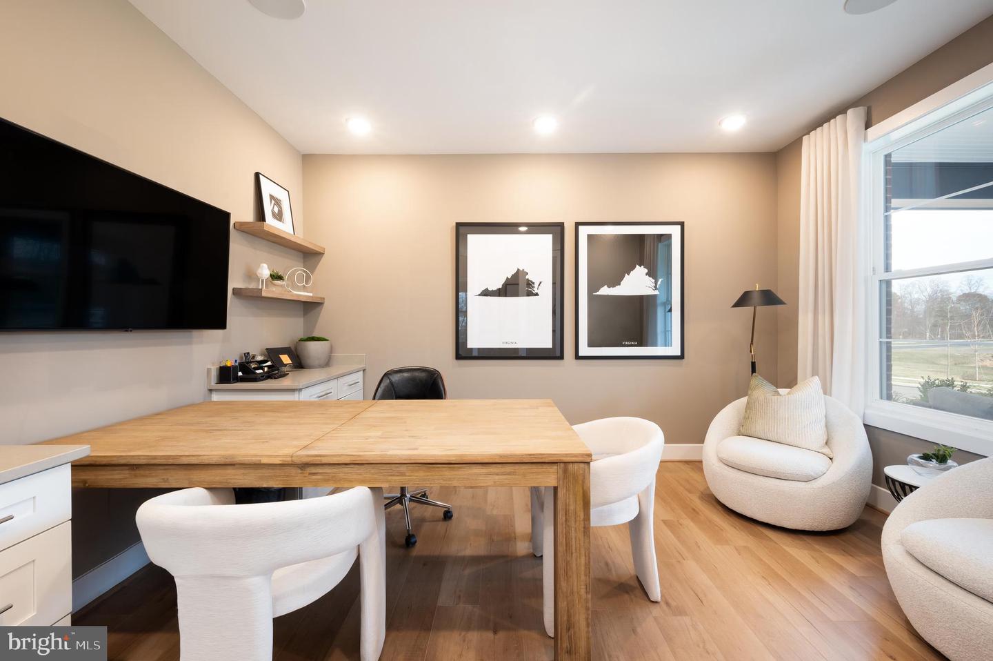 22915 ORCHARD GROVE DR, BRAMBLETON, Virginia 20148, 6 Bedrooms Bedrooms, ,5 BathroomsBathrooms,Residential,For sale,22915 ORCHARD GROVE DR,VALO2117498 MLS # VALO2117498