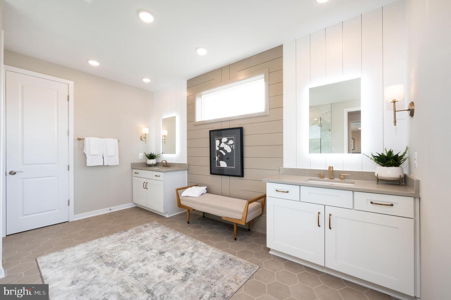 22915 ORCHARD GROVE DR, BRAMBLETON, Virginia 20148, 6 Bedrooms Bedrooms, ,5 BathroomsBathrooms,Residential,For sale,22915 ORCHARD GROVE DR,VALO2117498 MLS # VALO2117498