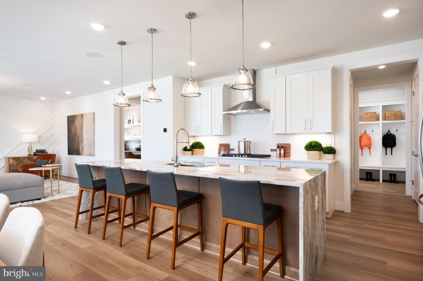 22915 ORCHARD GROVE DR, BRAMBLETON, Virginia 20148, 6 Bedrooms Bedrooms, ,5 BathroomsBathrooms,Residential,For sale,22915 ORCHARD GROVE DR,VALO2117498 MLS # VALO2117498