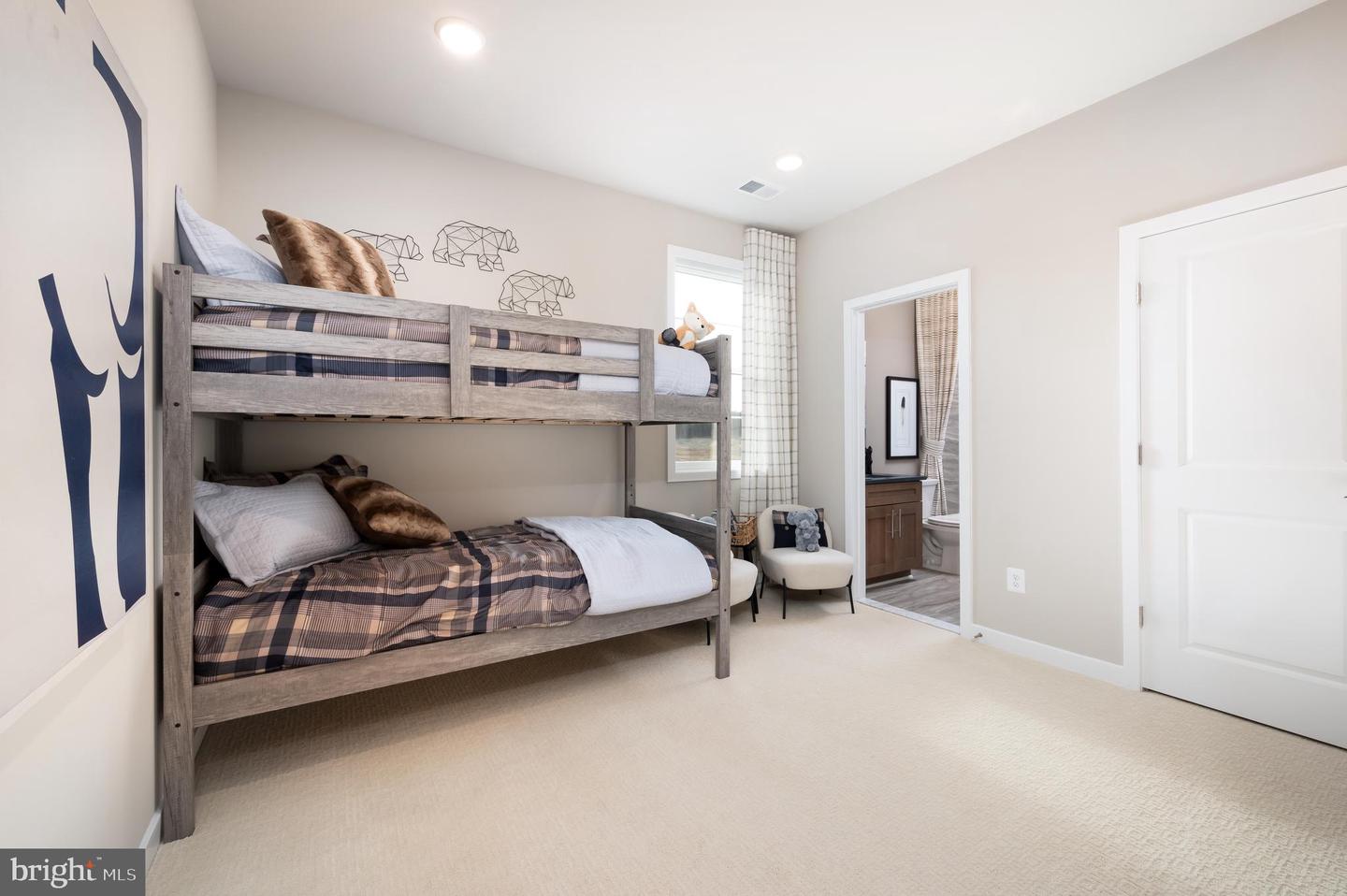 22915 ORCHARD GROVE DR, BRAMBLETON, Virginia 20148, 6 Bedrooms Bedrooms, ,5 BathroomsBathrooms,Residential,For sale,22915 ORCHARD GROVE DR,VALO2117498 MLS # VALO2117498