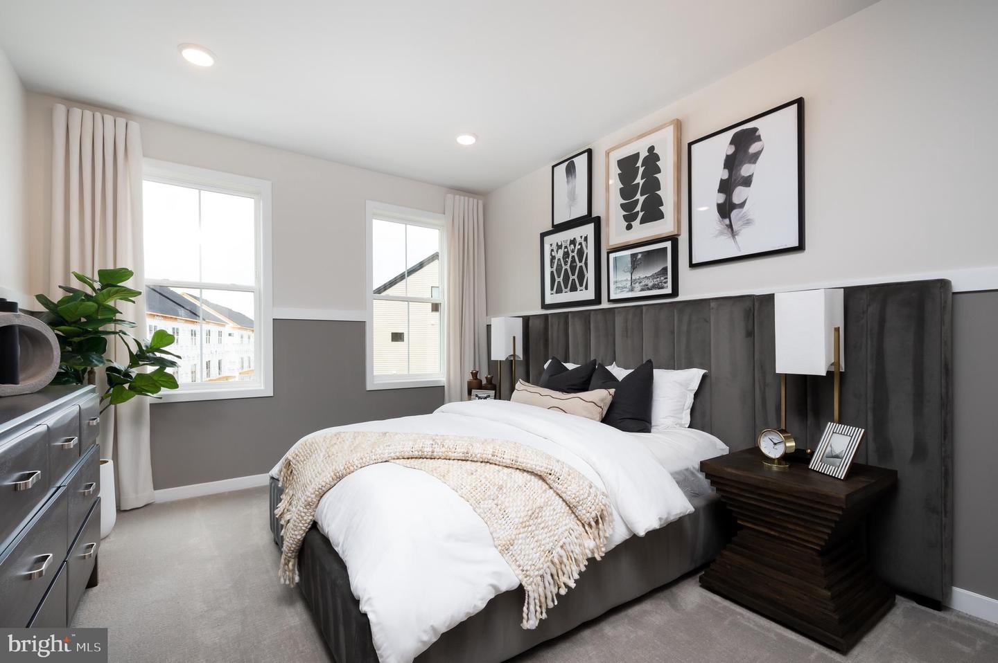 42153 GILDED STONE TER, BRAMBLETON, Virginia 20148, 3 Bedrooms Bedrooms, ,3 BathroomsBathrooms,Residential,For sale,42153 GILDED STONE TER,VALO2117504 MLS # VALO2117504