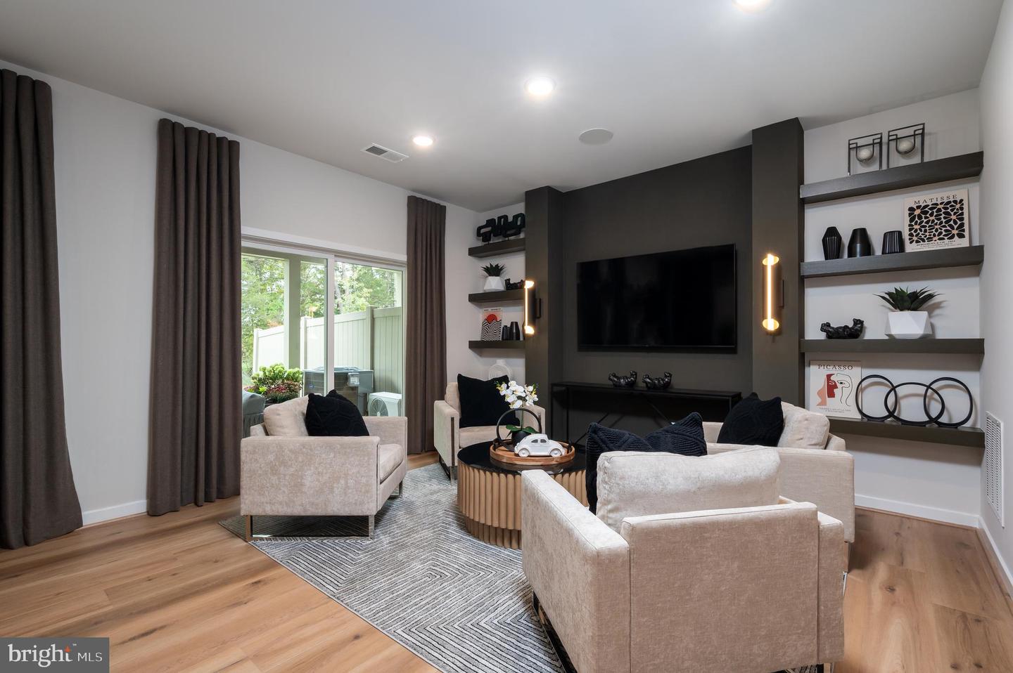 42153 GILDED STONE TER, BRAMBLETON, Virginia 20148, 3 Bedrooms Bedrooms, ,3 BathroomsBathrooms,Residential,For sale,42153 GILDED STONE TER,VALO2117504 MLS # VALO2117504