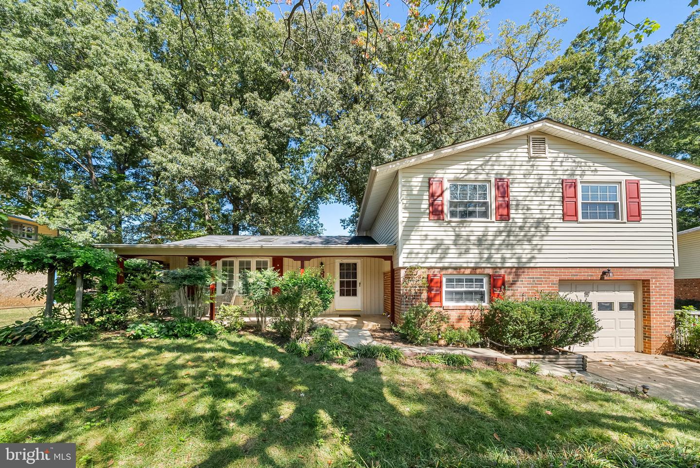 5313 STONINGTON DR, FAIRFAX, Virginia 22032, 6 Bedrooms Bedrooms, ,4 BathroomsBathrooms,Residential,For sale,5313 STONINGTON DR,VAFX2264606 MLS # VAFX2264606