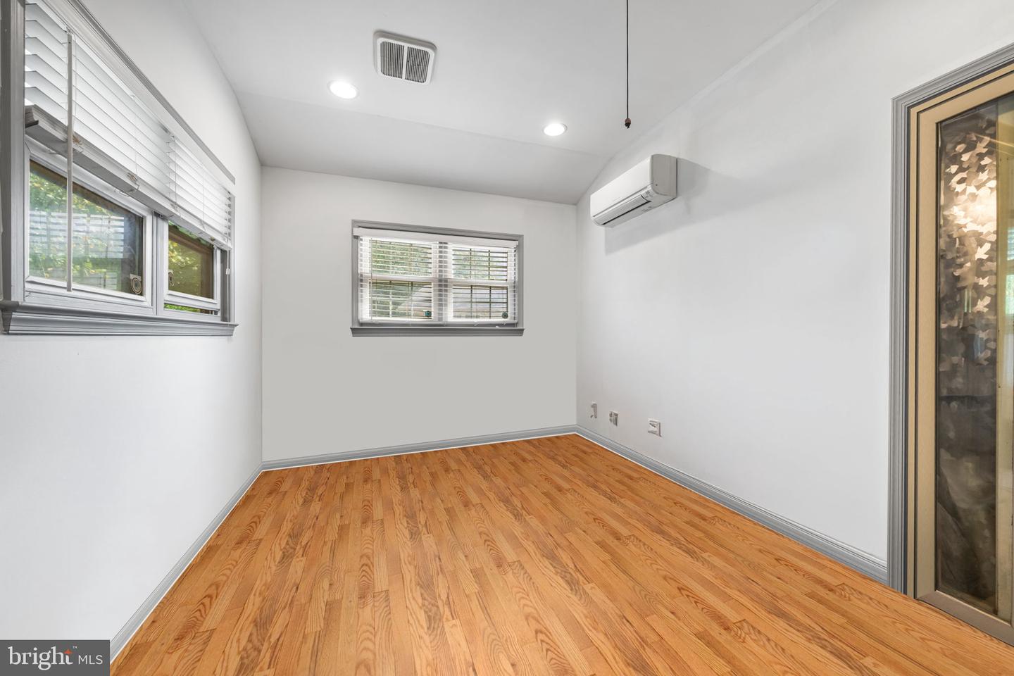 5313 STONINGTON DR, FAIRFAX, Virginia 22032, 6 Bedrooms Bedrooms, ,4 BathroomsBathrooms,Residential,For sale,5313 STONINGTON DR,VAFX2264606 MLS # VAFX2264606