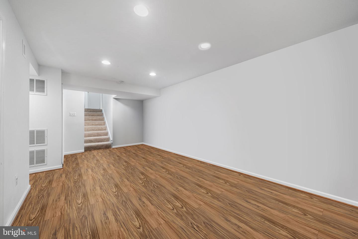 5313 STONINGTON DR, FAIRFAX, Virginia 22032, 6 Bedrooms Bedrooms, ,4 BathroomsBathrooms,Residential,For sale,5313 STONINGTON DR,VAFX2264606 MLS # VAFX2264606