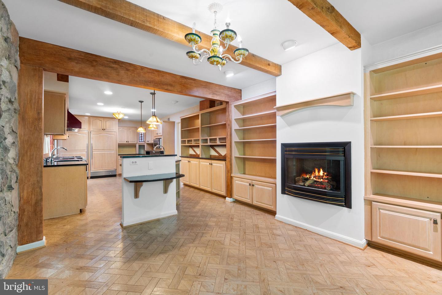 1560 FOREST VILLA LN, MCLEAN, Virginia 22101, 5 Bedrooms Bedrooms, ,3 BathroomsBathrooms,Residential,For sale,1560 FOREST VILLA LN,VAFX2267058 MLS # VAFX2267058