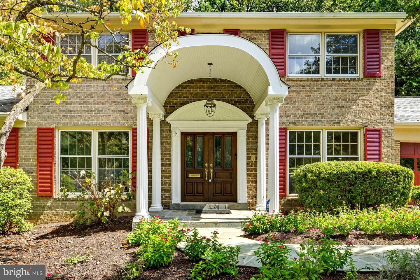 1560 FOREST VILLA LN, MCLEAN, Virginia 22101, 5 Bedrooms Bedrooms, ,3 BathroomsBathrooms,Residential,For sale,1560 FOREST VILLA LN,VAFX2267058 MLS # VAFX2267058