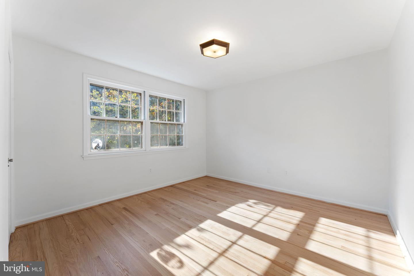 1560 FOREST VILLA LN, MCLEAN, Virginia 22101, 5 Bedrooms Bedrooms, ,3 BathroomsBathrooms,Residential,For sale,1560 FOREST VILLA LN,VAFX2267058 MLS # VAFX2267058