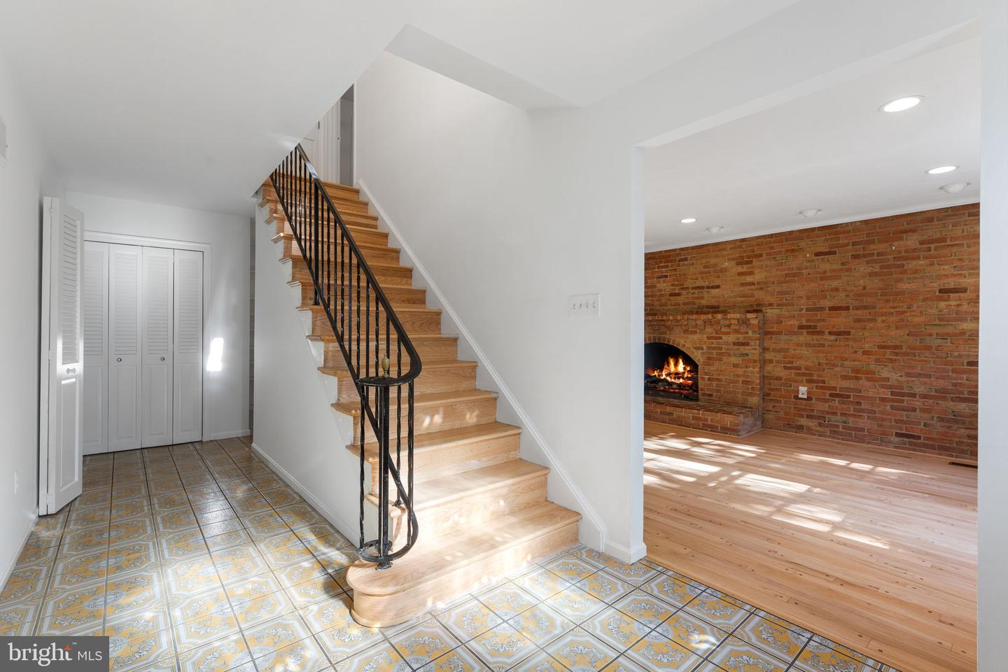 1560 FOREST VILLA LN, MCLEAN, Virginia 22101, 5 Bedrooms Bedrooms, ,3 BathroomsBathrooms,Residential,For sale,1560 FOREST VILLA LN,VAFX2267058 MLS # VAFX2267058