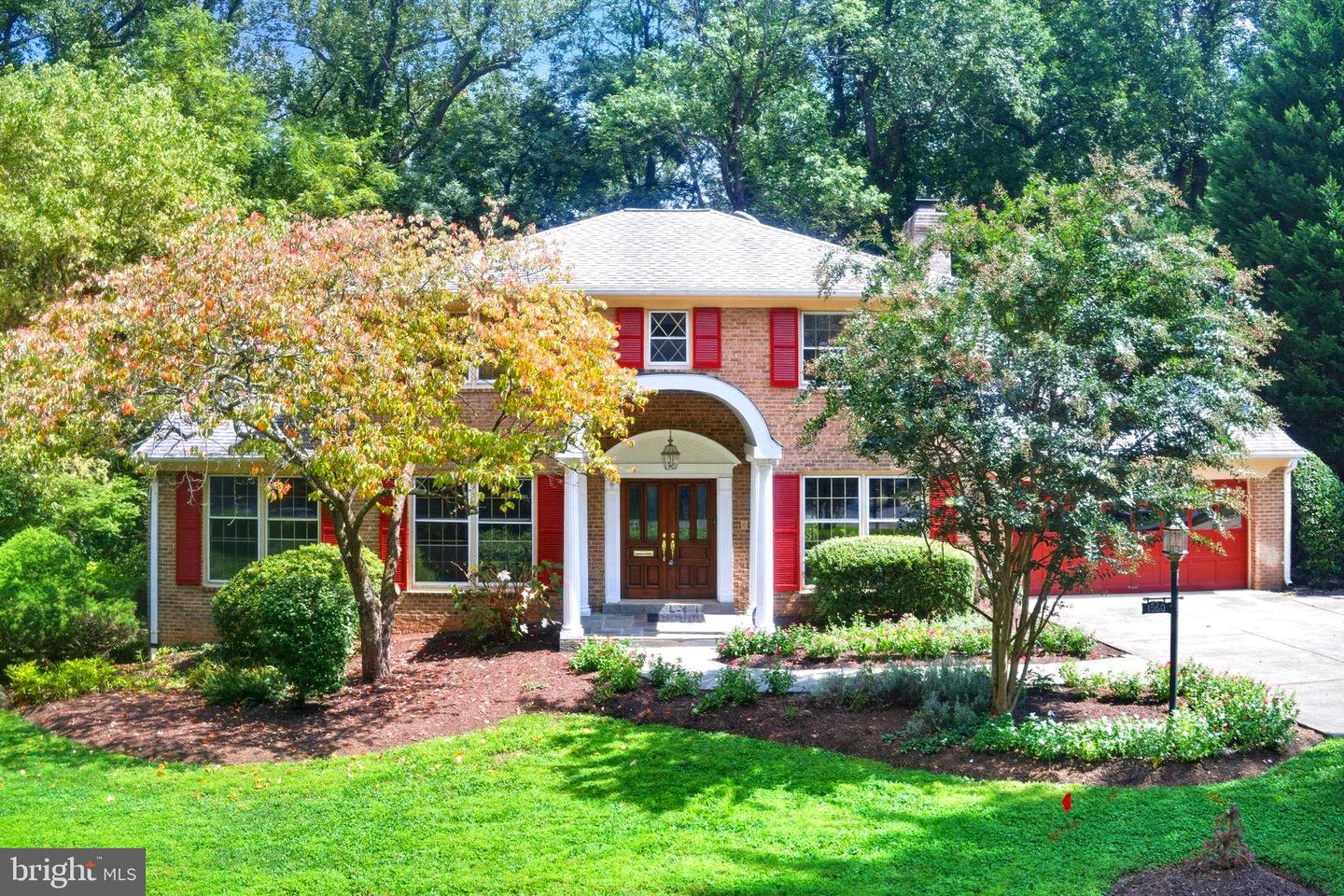 1560 FOREST VILLA LN, MCLEAN, Virginia 22101, 5 Bedrooms Bedrooms, ,3 BathroomsBathrooms,Residential,For sale,1560 FOREST VILLA LN,VAFX2267058 MLS # VAFX2267058