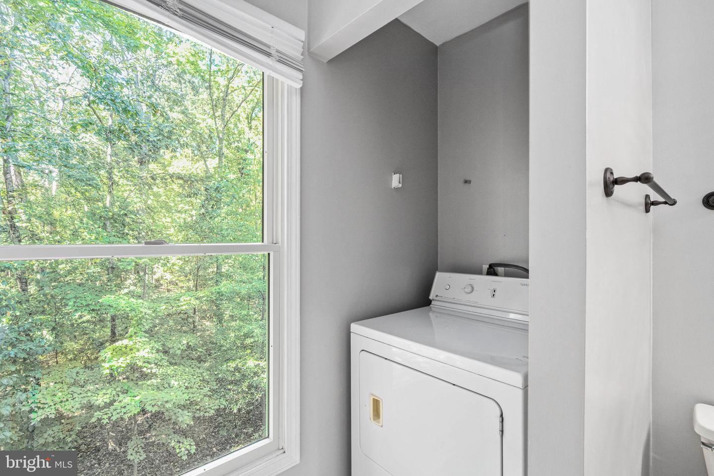 19312 BRIAR PATCH DR, GORDONSVILLE, Virginia 22942, 4 Bedrooms Bedrooms, 7 Rooms Rooms,2 BathroomsBathrooms,Residential,For sale,19312 BRIAR PATCH DR,VAOR2012438 MLS # VAOR2012438