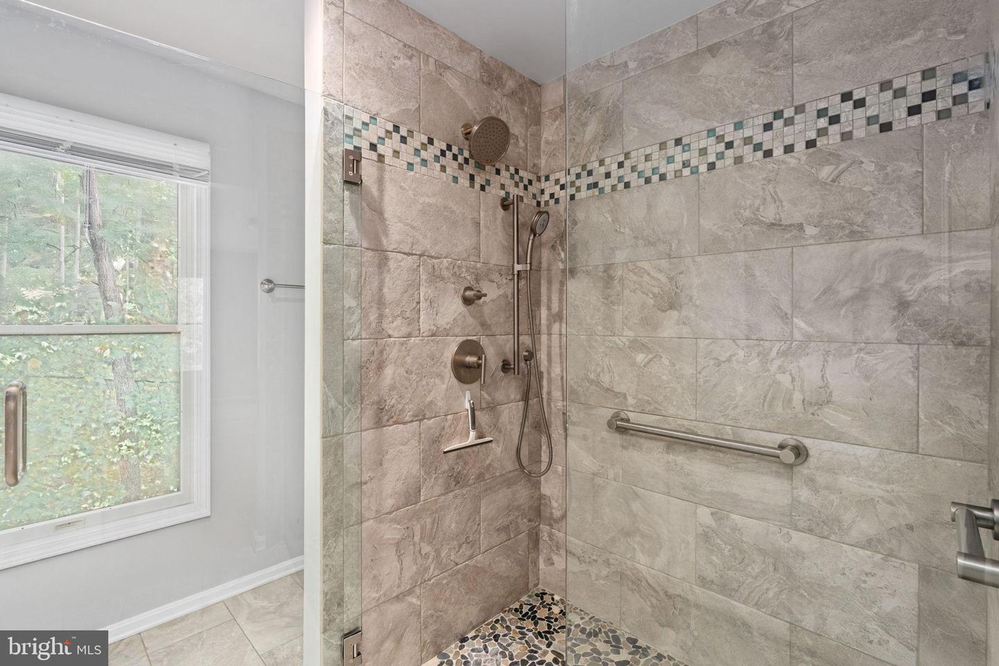 19312 BRIAR PATCH DR, GORDONSVILLE, Virginia 22942, 4 Bedrooms Bedrooms, 7 Rooms Rooms,2 BathroomsBathrooms,Residential,For sale,19312 BRIAR PATCH DR,VAOR2012438 MLS # VAOR2012438