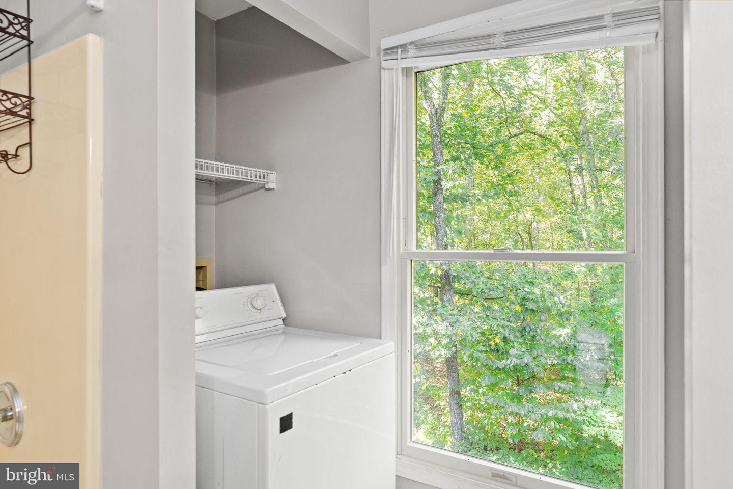 19312 BRIAR PATCH DR, GORDONSVILLE, Virginia 22942, 4 Bedrooms Bedrooms, 7 Rooms Rooms,2 BathroomsBathrooms,Residential,For sale,19312 BRIAR PATCH DR,VAOR2012438 MLS # VAOR2012438