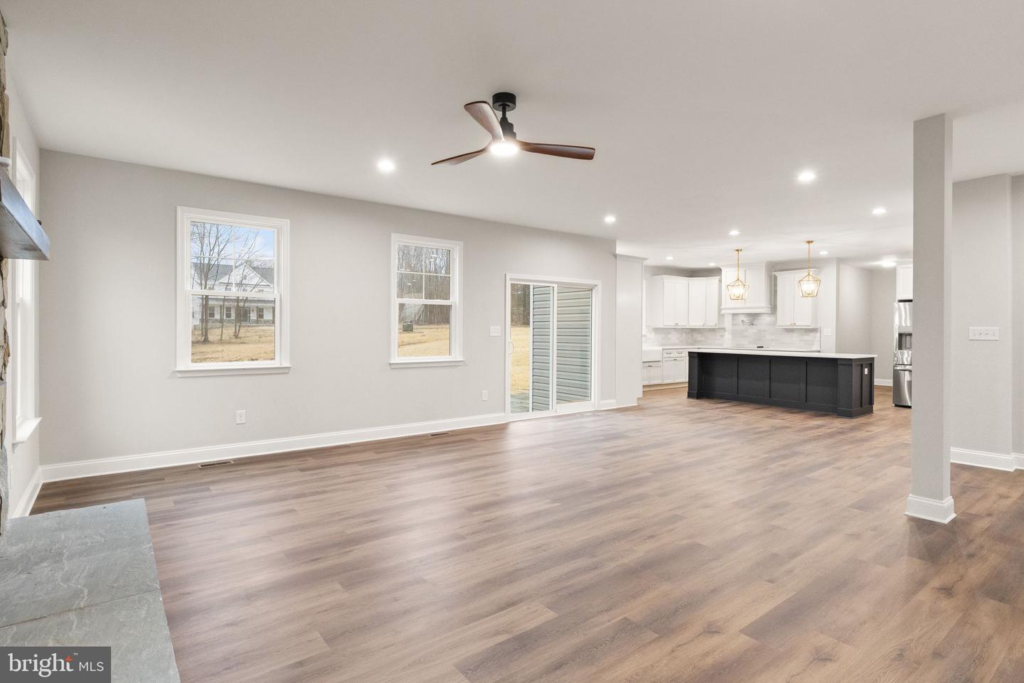 4823 STONEFIELD LN, WARRENTON, Virginia 20187, 4 Bedrooms Bedrooms, 7 Rooms Rooms,3 BathroomsBathrooms,Residential,For sale,4823 STONEFIELD LN,VAFQ2019372 MLS # VAFQ2019372