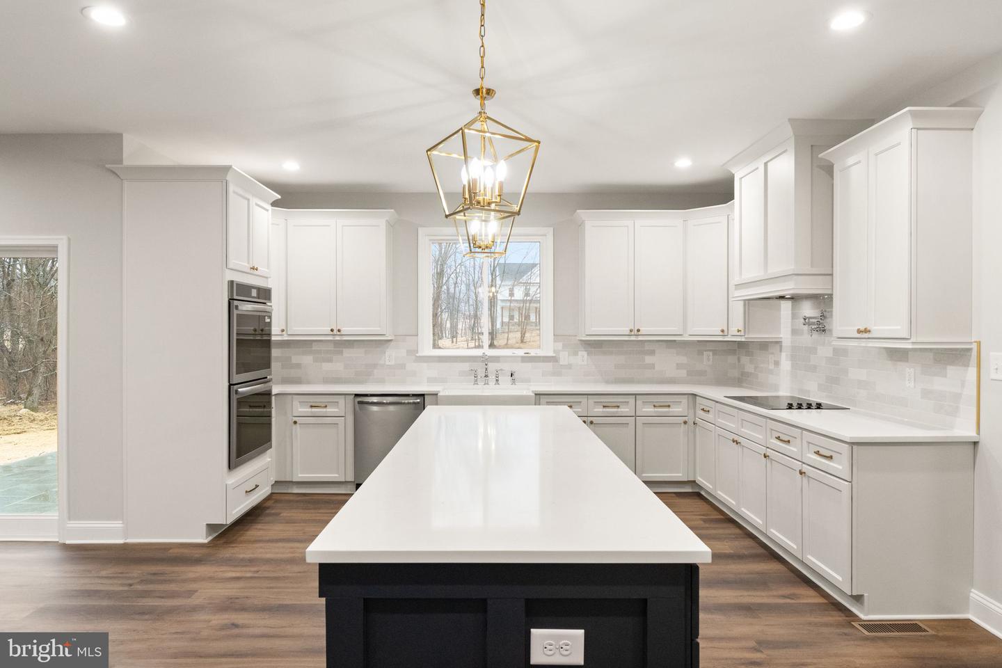 4823 STONEFIELD LN, WARRENTON, Virginia 20187, 4 Bedrooms Bedrooms, 7 Rooms Rooms,3 BathroomsBathrooms,Residential,For sale,4823 STONEFIELD LN,VAFQ2019372 MLS # VAFQ2019372